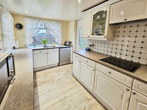 Photo 10- click for photo gallery